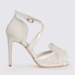 ΛΕΥΚΟ ΠΕΔΙΛΟ ΜΕ ΔΑΝΤΕΛΑ